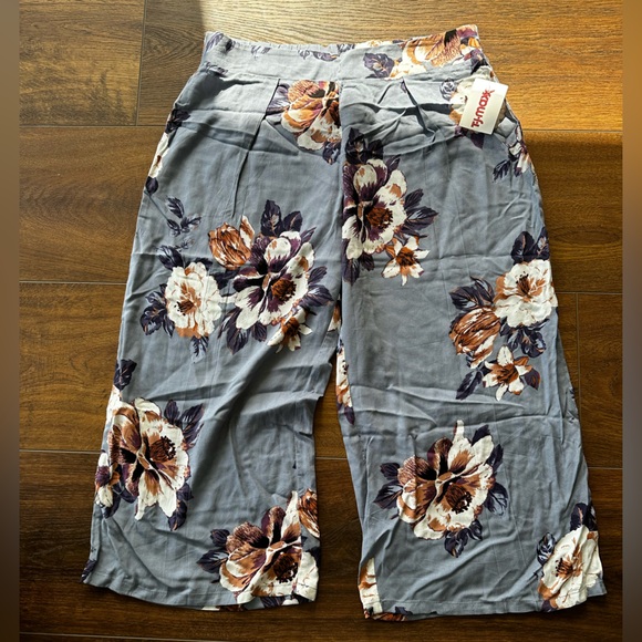 NWT Gypsies & moondust women’s light weight pant - Picture 1 of 4